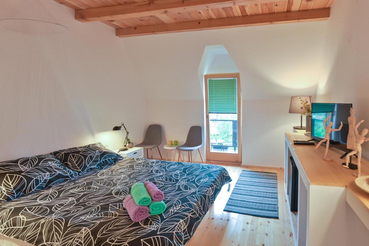 Neva Sobe Sa Pogledom Na Planine Apartment โมกราโกรา ภายนอก รูปภาพ